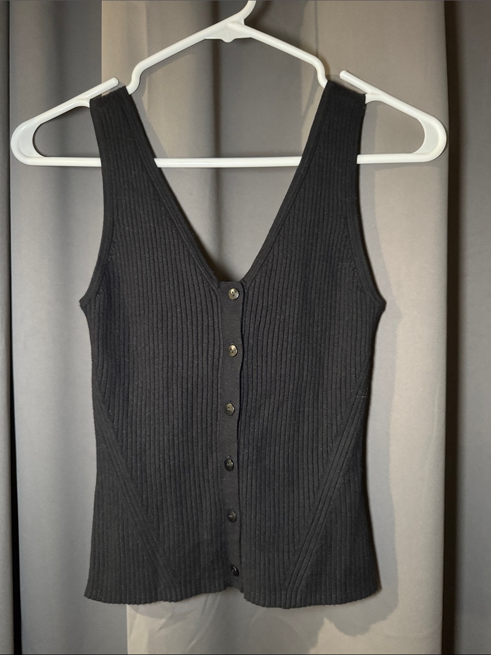 NWT The Signature Knit Button-Front Sweater Tank